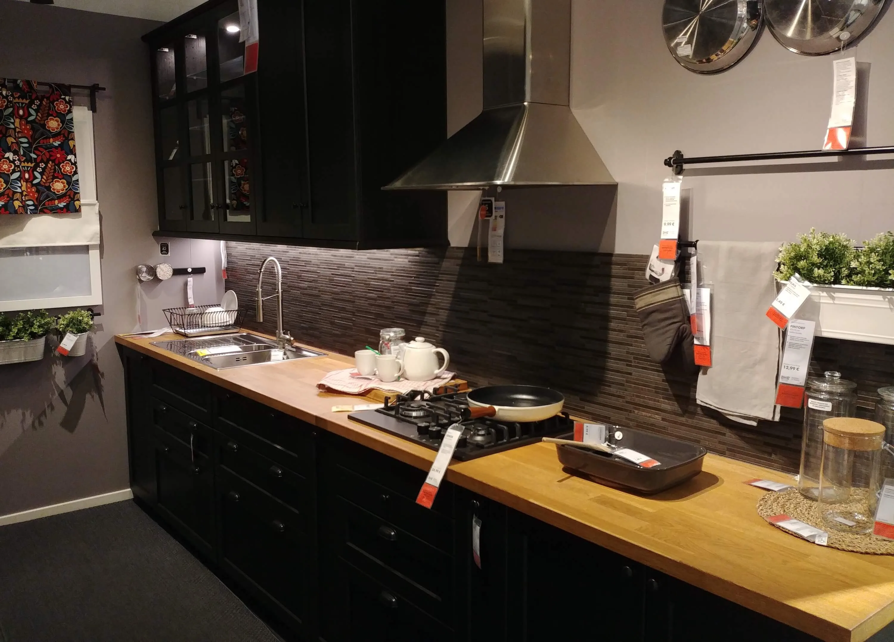 ikea virtuves kaina